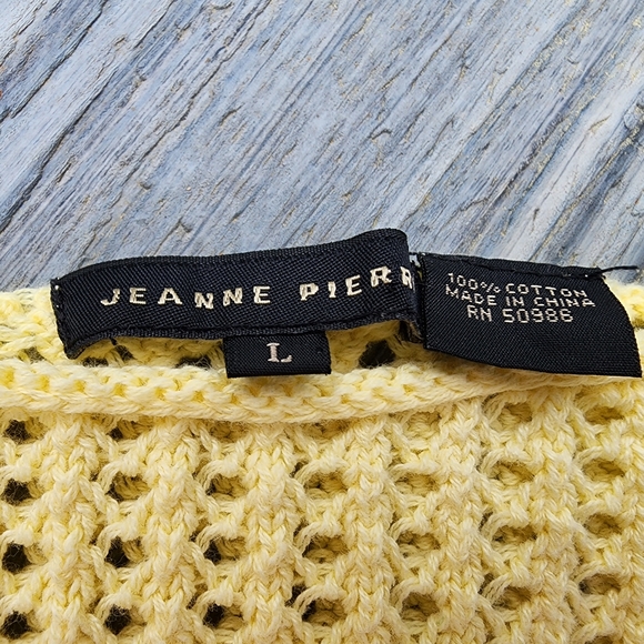 L Yellow Crotched loose knit sweater - Picture 9 of 12